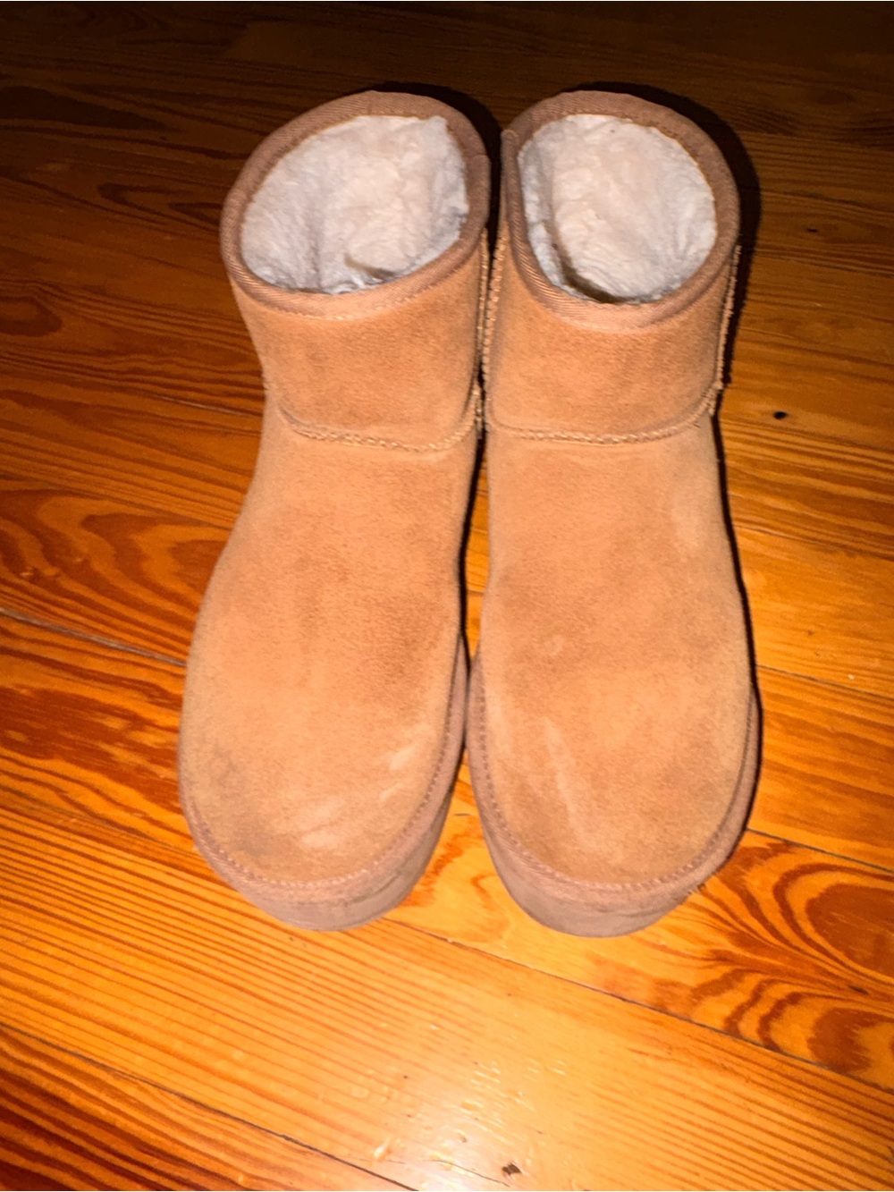 Classic Short Suede UGG Shearling Boots - Chestnut
